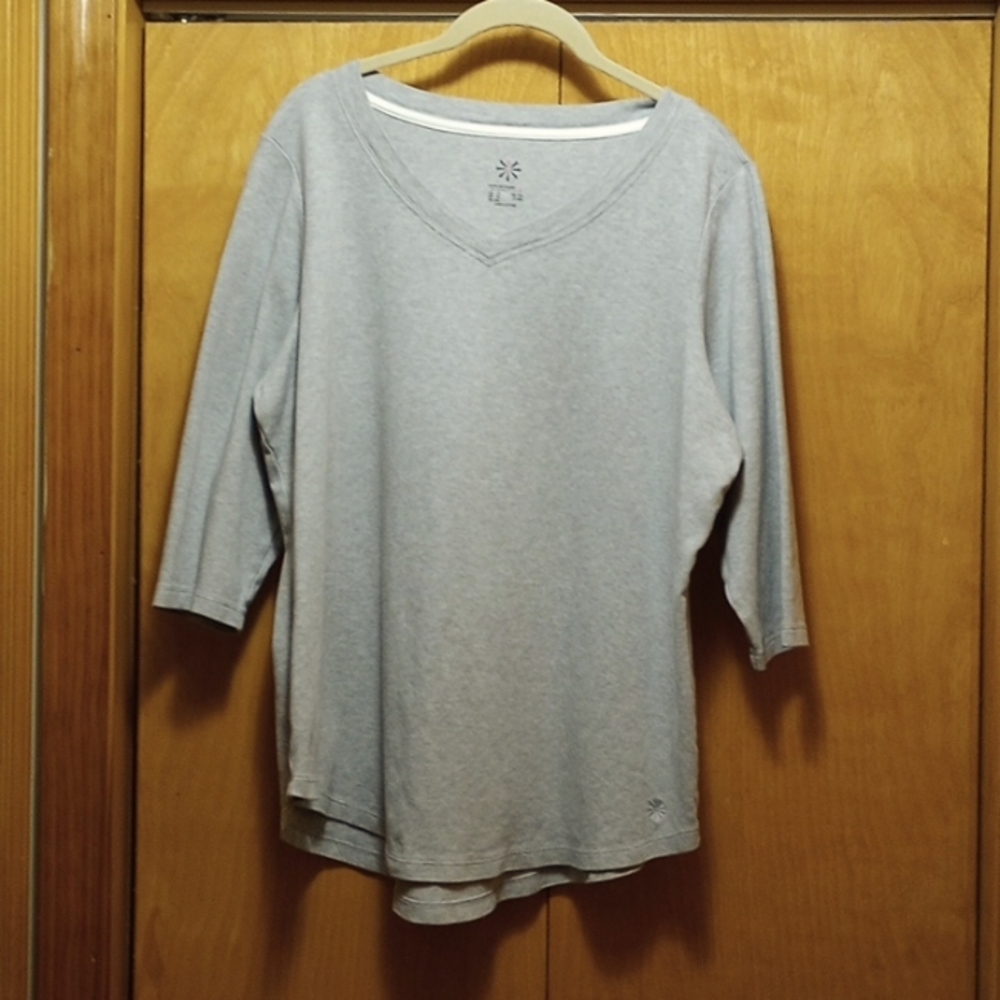 Isaac Mizrahi Puma Cotton V neck top - Gray 3/4 sleeve